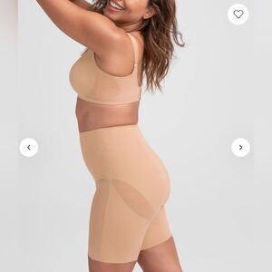 Honeylove Mid-Waist Short Sand Size 1x
